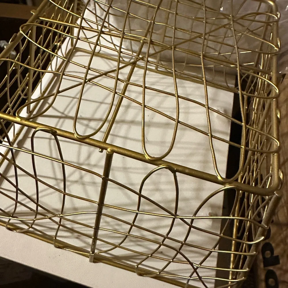 Avon vintage set of 4 Gold colored metal wire basket for storage/gifting